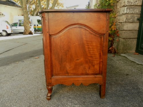 Antiquités - Commode double arbalète en noyer XVIIIe