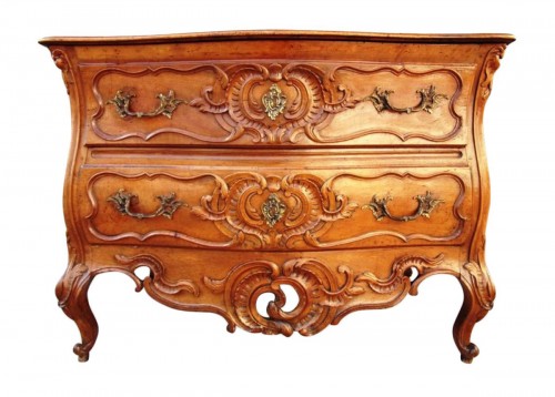 Commode nîmoise du XVIIIe siècle en noyer