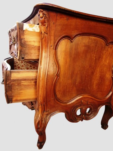 Antiquités - A French provencal (Nîmoise) 18th commode 