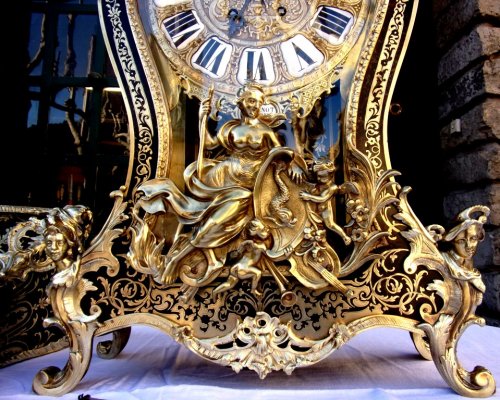 A 19th century boulle wall cartelclock signed &quot;Martinot à Paris&quot; - Napoléon III