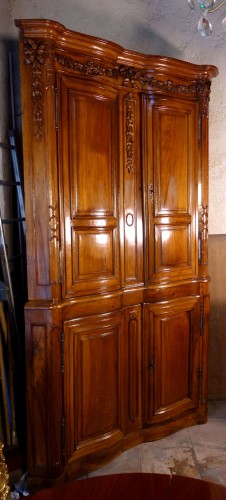 18th century Corner cabinet in walnut - 