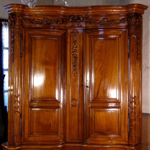 Antiquités - 18th century Corner cabinet in walnut