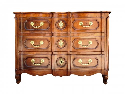 18th C Provencal &quot;arbalete&quot; chest of drawers   