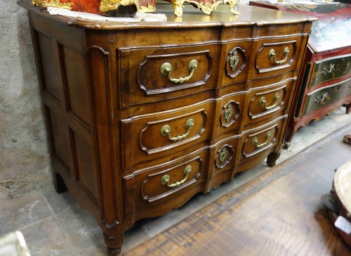 18th century - 18th C Provencal &quot;arbalete&quot; chest of drawers   