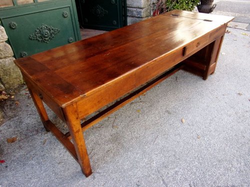 18th C farmhouse table in oak with bread compartment  - 