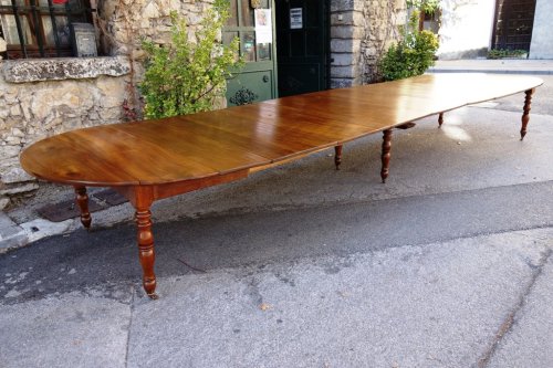 Restauration - Charles X - French Restauration period table in walnut