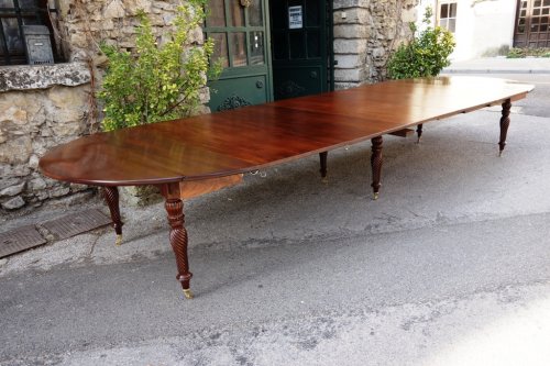 Antiquités - Restauration period french table in mahogany   