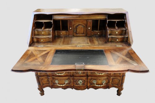 Louis XV - Commodus or bureau scriban Provençal, XVIIIth century