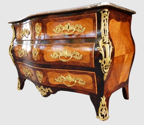 18th century - Commode in marquetry, stamped