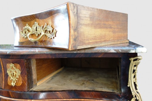 Antiquités - Commode in marquetry, stamped