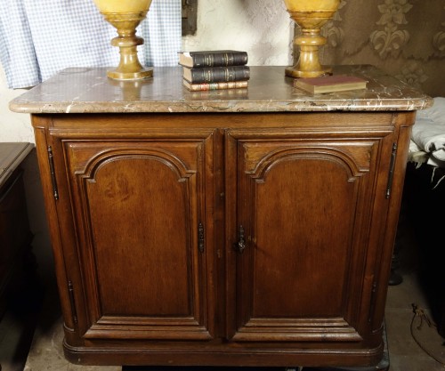 Furniture  - Small &quot;buffet de chasse&quot; stamped Dellenooz, between 1737 and 1754