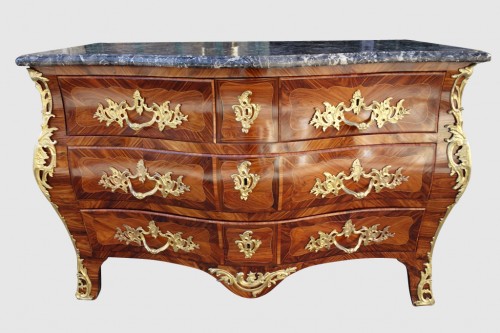 Commode tombeau en marqueterie avec poinçon de jurande, XVIIIe - Mobilier Style Louis XV