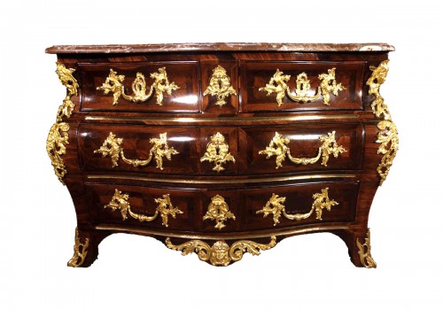 Louis XV tomb chest of drawers