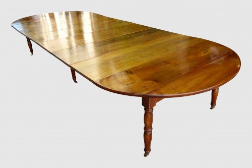 Antiquités - Large table with 6 Jacob Jacob walnut legs from Isère, Directoire period