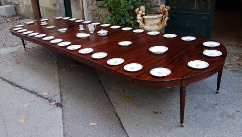 Antiquités - Important &quot;Cuba mahogany&quot; banquet table 