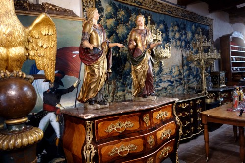 Pair of Venetian maids in polychrome and gilded wood - 