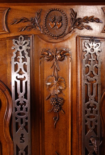 Provencal Arles sideboard in walnut, 18th century - 