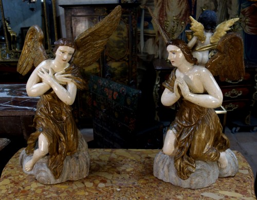  - Paire d’anges en bois polychromé