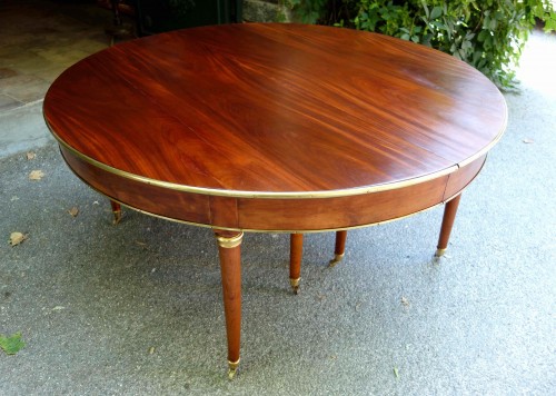 Large mahogany banquet table with Jurande hallmark - Furniture Style Louis XVI