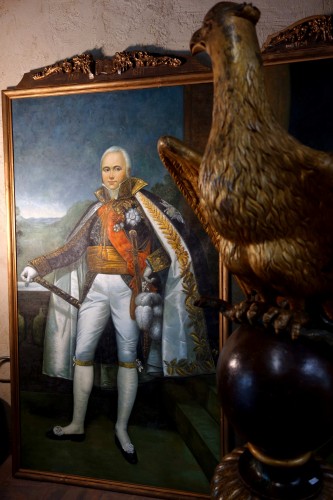 Grand portrait en pied du maréchal d’Empire Victor - Méounes Antiquités