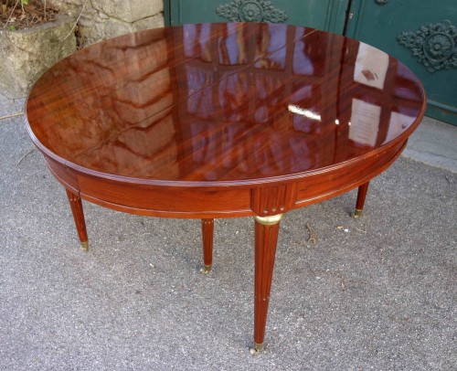 Large mahogany banquet table - Furniture Style 