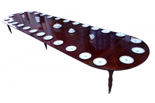 Large Empire mahogany banquet table, 6 meters