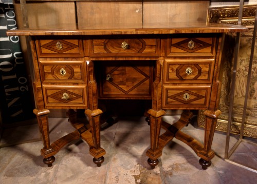 Furniture  - Mazarin Dauphinois desk in olive marquetry, Louis XIV period