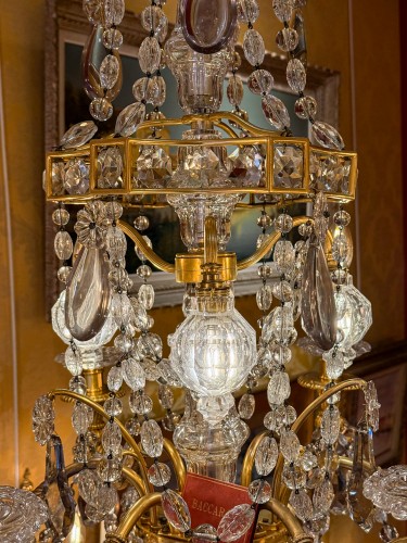 XIXe siècle - Lustre en bronze ciselé et doré à décor de cristal signé Baccarat