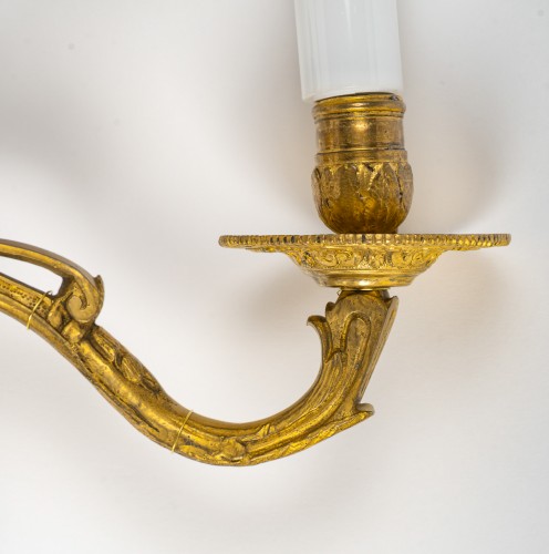 XVIIIe siècle - Paire d'appliques asymétriques en bronze doré, époque Régence (1715-1723)
