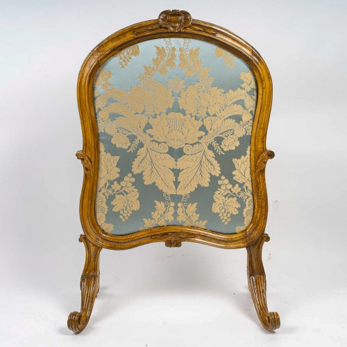 Écran de cheminée en noyer sculpté travail lyonnais d’époque Louis XV vers 1740-1750 - Mobilier Style Louis XV