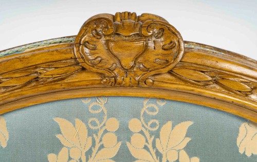 Écran de cheminée en noyer sculpté travail lyonnais d’époque Louis XV vers 1740-1750 - Louis XV