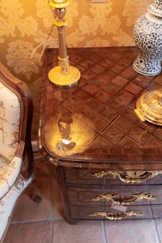 Dauphiné, Louis XIV period Commode with geometric marquetry Circa 1700 - 