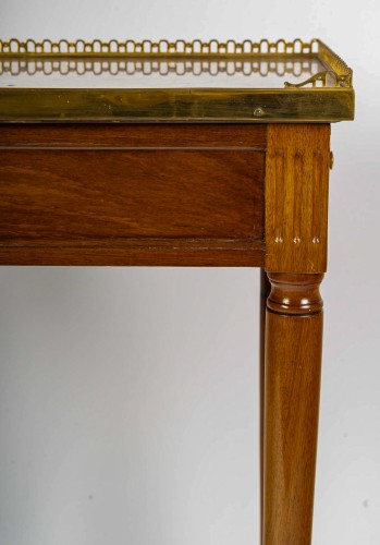 Isac Simon Rebour - Petite table de salon en acajou et marbre d’époque Louis XVI - MLD Antiquités
