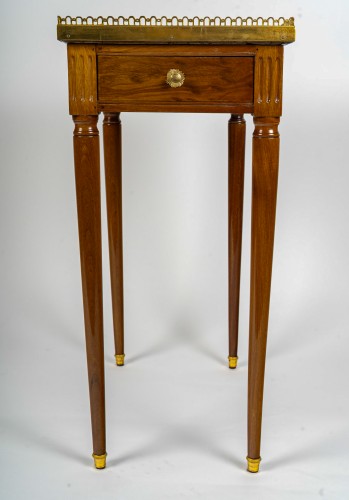 Isac Simon Rebour - Petite table de salon en acajou et marbre d’époque Louis XVI - Louis XVI