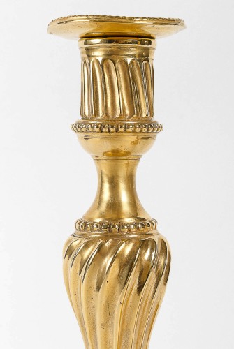 XVIIIe siècle - Paire de bougeoirs au Roi d'époque Louis XV montés en Lampes