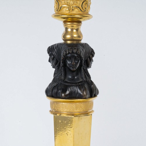 Empire - Paire de flambeaux Aux Merveilleuses vers 1810, montés en lampes
