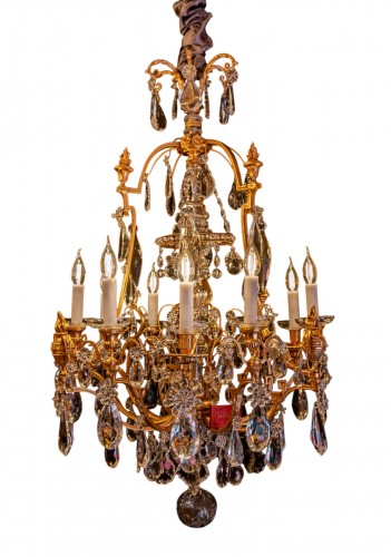 Baccarat, lustre de aux pots à feu en bronze doré et cristal taillé