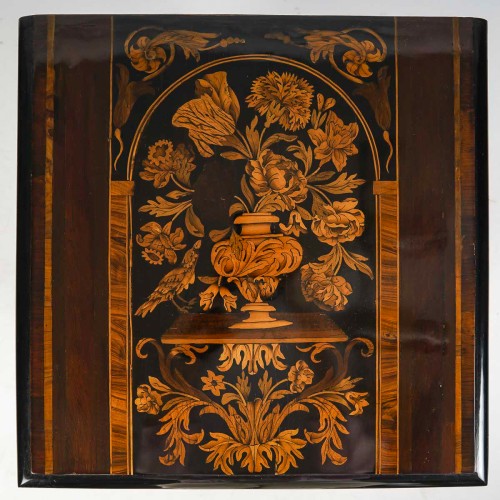 Chiffonnier en marqueterie à décor de fleurs et d’oiseaux époque Louis XIV vers 1700 - MLD Antiquités