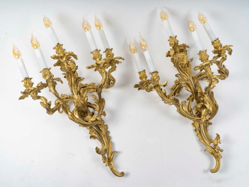 Important Pair of Five-Light Gilt Bronze Wall Sconces circa 1880-1890 - Lighting Style 