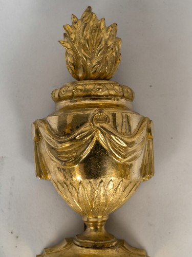 Paire d’appliques en bronze ciselé et doré d’époque Louis XVI - MLD Antiquités