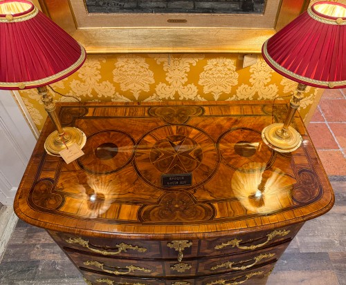 Dauphiné Commode with Heart Marquetry from the Louis XIV Period, circa 1700 - 