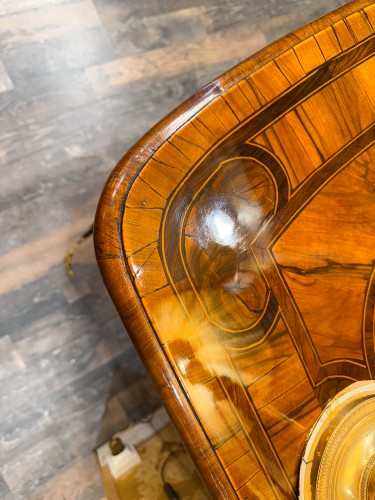 Dauphiné Commode with Heart Marquetry from the Louis XIV Period, circa 1700 - Louis XIV