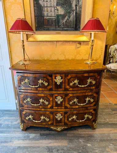 Antiquités - Dauphiné Commode with Heart Marquetry from the Louis XIV Period, circa 1700