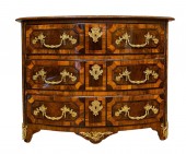 Commode du Dauphiné à marqueterie de cœurs d’époque Louis XIV vers 1700-1710