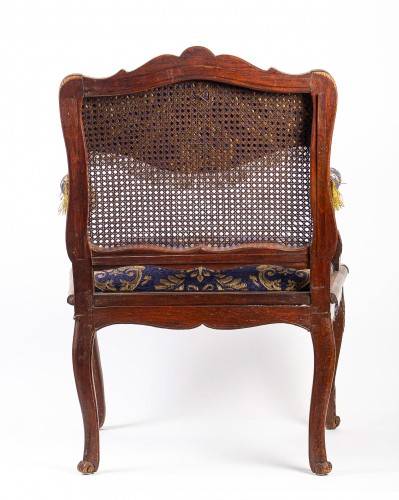 French Regence Period Molded and Carved Wood Cane-Back Armchair circa 1720 - French Regence