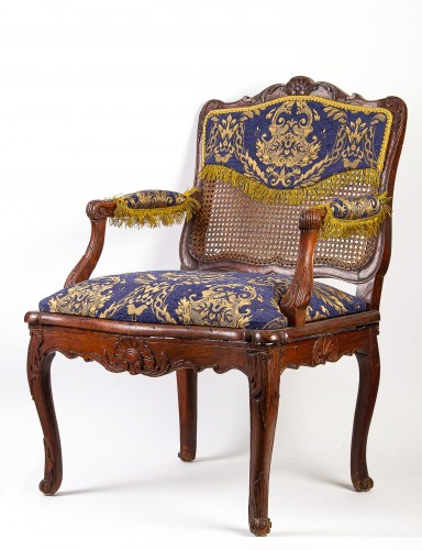 Antiquités - French Regence Period Molded and Carved Wood Cane-Back Armchair circa 1720