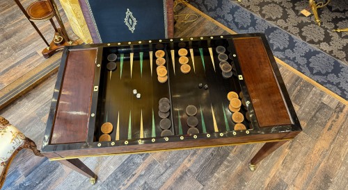 Antiquités - Martin-Guillaume Biennais Au Singe Violet - Table Tric-Trac en acajou moucheté époque Empire