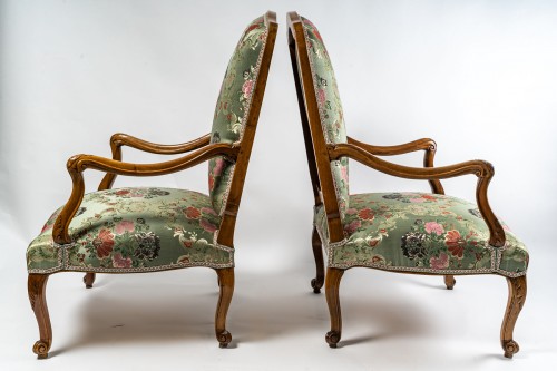 Seating  - Pair of Large and Low Walnut Armchairs, French Regence Period circa 1720