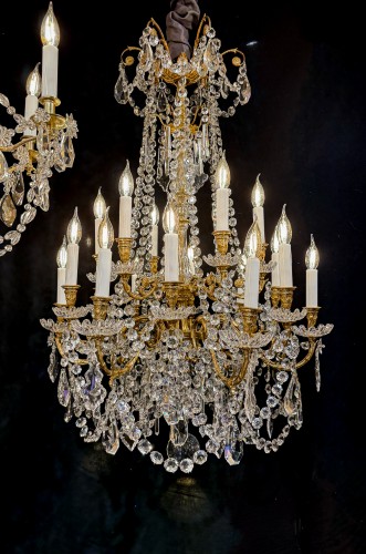 Baccarat- Eighteen Lights Chandelier in Chiseled and Gilded Bronze  - Lighting Style Napoléon III