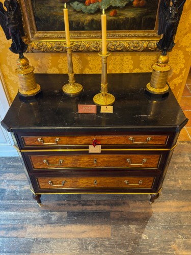 Directoire Period Amaranth and Lemon wood veneer Commode with Ormolu Mounts - Directoire